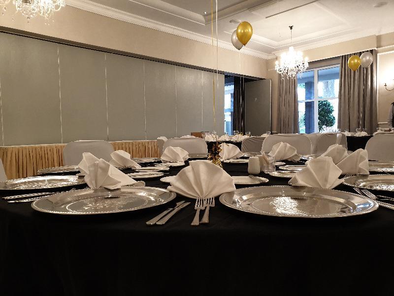 - Sunnyside Park By Ihg Hotel 4*